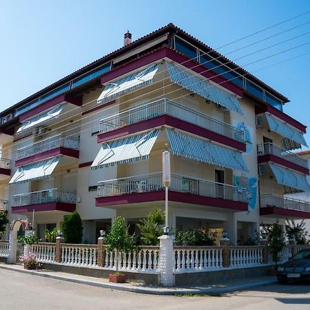 Niki Apartments Paralía Dionysíou Eksteriør bilde